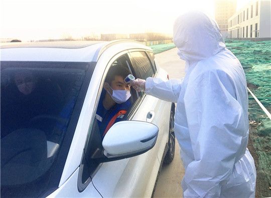 華全黨員同志堅守崗位、靠前指揮,深入疫情防控第一線,及時掌握疫情